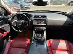 جاكوار XE